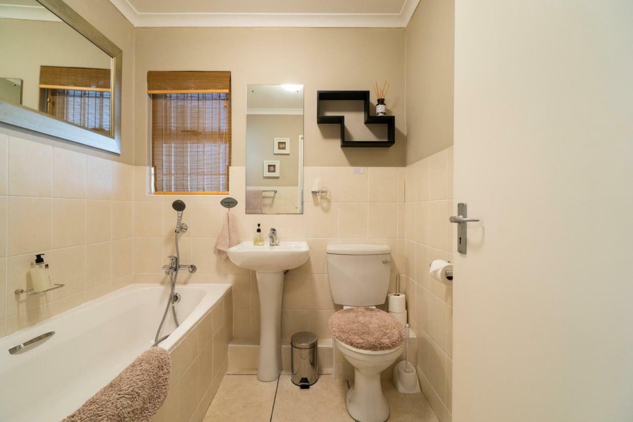 Villa Italia 26-63 Self Catering Penthouse Fokváros Kültér fotó